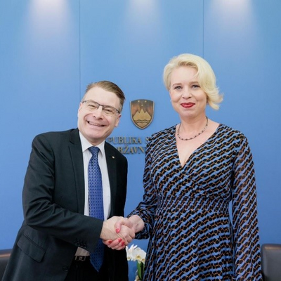 IOI President, Chris Field PSM and President of the National Assembly of the Republic of Slovenia, Urška Klakočar Zupančič.