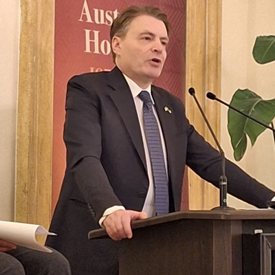 IOI President Chris Field PSM addressing delegates at a special event at the Australian Embassy to the Holy See