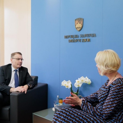 IOI President, Chris Field PSM and President of the National Assembly of the Republic of Slovenia, Urška Klakočar Zupančič.