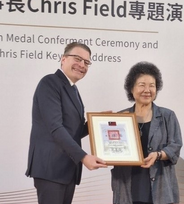 IOI President Chris Field PSM being awarded the First Grade Medal by Control Yuan President Chen Chu