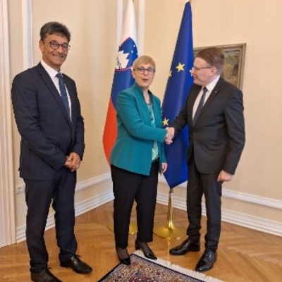 L to R: Human Rights Ombudsman of the Republic of Slovenia, Peter Svetina; President of the Republic of Slovenia, Dr Nataša Pirc Musar and IOI President, Chris Field PSM.