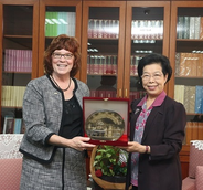 IOI 1st Vice-President Welborn meets CY President Chang